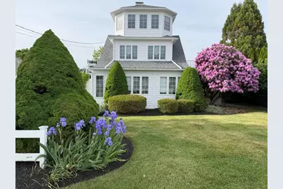 28 Stratford Avenue, Narragansett, RI 02882 - Photo 1