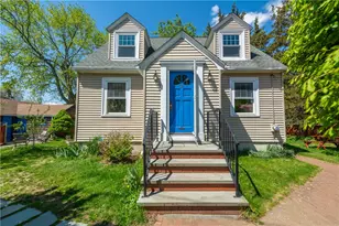 31 Errol St, Warwick, RI 02888 - Photo 1