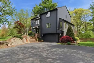 5 Aurora Dr, Cumberland, RI 02864 - Photo 1