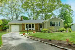 220 Alvin St, Warwick, RI 02886 - Photo 1