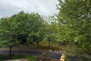 25 Devereux Rd, Providence, RI 02909 - Photo 22