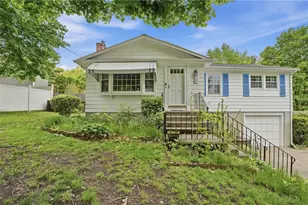 167 Sun Valley Dr, Cumberland, RI 02864 - Photo 1