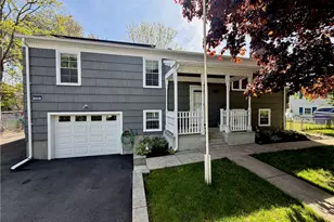 770 Metacom Ave, Bristol, RI 02809 - Photo 1