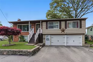 194 Parkside Ave, Pawtucket, RI 02861 - Photo 1