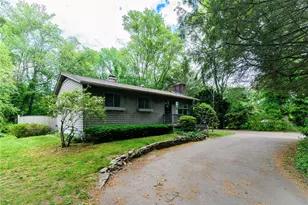 1735 Kingstown Rd, South Kingstown, RI 02879 - Photo 1