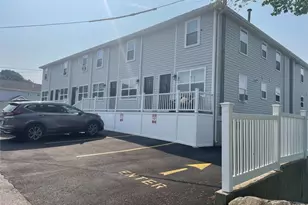 22 Wall St, Bristol, RI 02809 - Photo 1