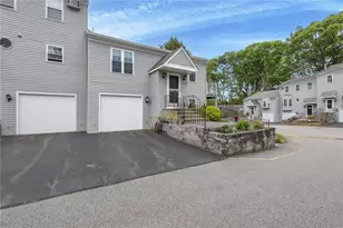 565 Quaker Ln, West Warwick, RI 02893 - Photo 1