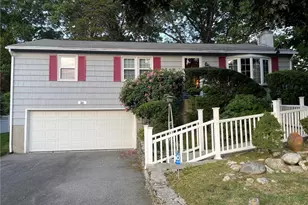 36 Edmond Dr, Warwick, RI 02886 - Photo 1