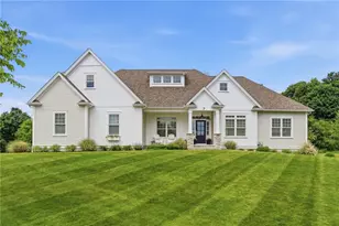 7 Waterview Ln, Warren, RI 02885 - Photo 1