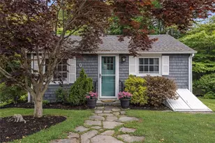 30 Wright Pl, Barrington, RI 02806 - Photo 1