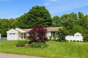 127 Sun Valley Dr, Cumberland, RI 02864 - Photo 1