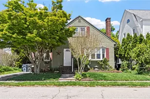 19 Griswold Ave, Cranston, RI 02910 - Photo 1
