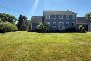 20 Bartlett Rd, Middletown, RI 02840 - Photo 1