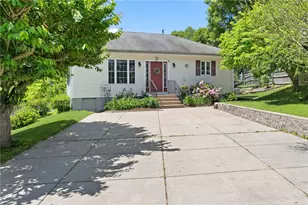 28 Fairview Ave, Cumberland, RI 02864 - Photo 1