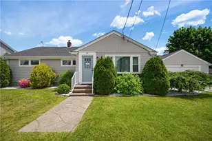 377 Kenyon Ave, Pawtucket, RI 02861 - Photo 1