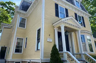 10 Clarke St, Newport, RI 02840 - Photo 1