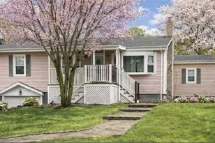 5 Grove St, Plainville, MA 02762 - Photo 1