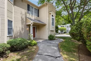 43 Trellis Dr, West Warwick, RI 02893 - Photo 1