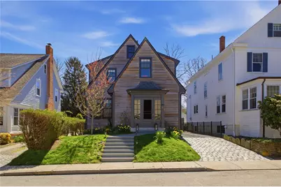 13 Greenough Place, Newport, RI 02840 - Photo 1
