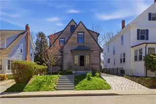 13 Greenough Pl, Newport, RI 02840 - Photo 1