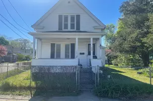30 Read St, East Providence, RI 02915 - Photo 1
