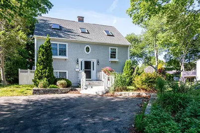 39 Wanda Street, Narragansett, RI 02882 - Photo 1