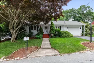 8 Palmer St, Smithfield, RI 02828 - Photo 1
