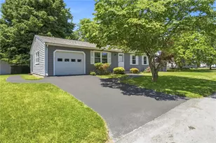 5 Lee Dr, Warren, RI 02885 - Photo 1