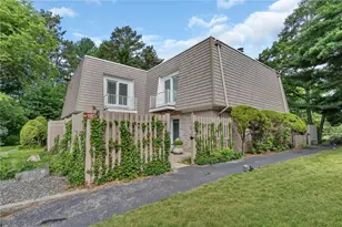 18 Caddy Rock Rd, North Kingstown, RI 02852 - Photo 1