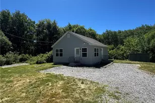 73 S Ferry Rd, Narragansett, RI 02882 - Photo 1