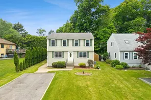 1 Wapping Dr, Bristol, RI 02809 - Photo 1