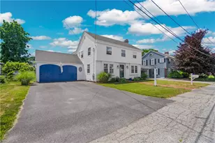 24 Huntington Dr, East Providence, RI 02916 - Photo 1