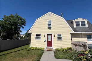 3 Mayberry Ct, Newport, RI 02840 - Photo 1