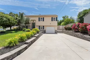 2 Dogwood Dr, Cranston, RI 02921 - Photo 1