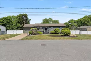 162 Larchmont Rd, Warwick, RI 02886 - Photo 1