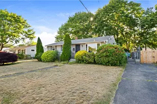 59 Liverpool St, Warwick, RI 02886 - Photo 1