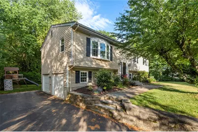 22 Kinnicutt Avenue, Warren, RI 02885 - Photo 1
