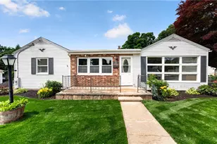 40 Cleveland St, West Warwick, RI 02893 - Photo 1