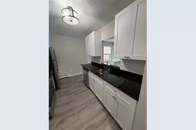 3 Admiralty Drive #01-07, Middletown, RI 02842 - Photo 1