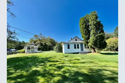27 South Shore Road, Little Compton, RI 02837 - Photo 1