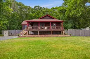 219 Pelletier Ln, Tiverton, RI 02878 - Photo 1