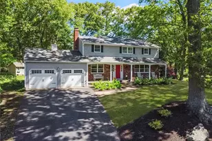 7 Ledgemont Dr, Warwick, RI 02886 - Photo 1