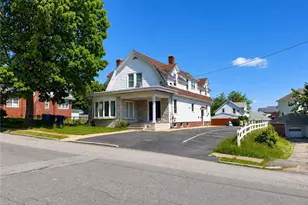 380 Farmington Ave, Cranston, RI 02920 - Photo 1