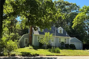 151 Bonnie Brook Dr, Cumberland, RI 02864 - Photo 1