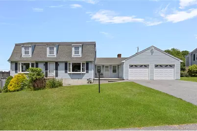 4 Maloney Lane, Middletown, RI 02842 - Photo 1