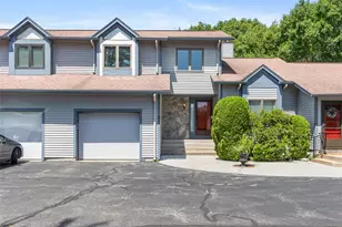 8 Acorn Ct, South Kingstown, RI 02879 - Photo 1