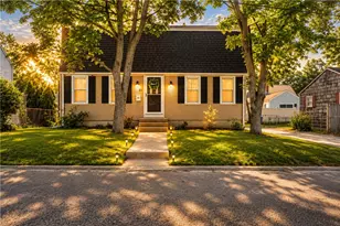 21 Bailey St, East Providence, RI 02916 - Photo 1