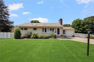 96 Redwood Dr, Cranston, RI 02920 - Photo 1