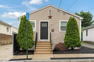 9 Halton St, Providence, RI 02907 - Photo 1