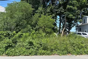 127 Sunbury St, Providence, RI 02903 - Photo 1
